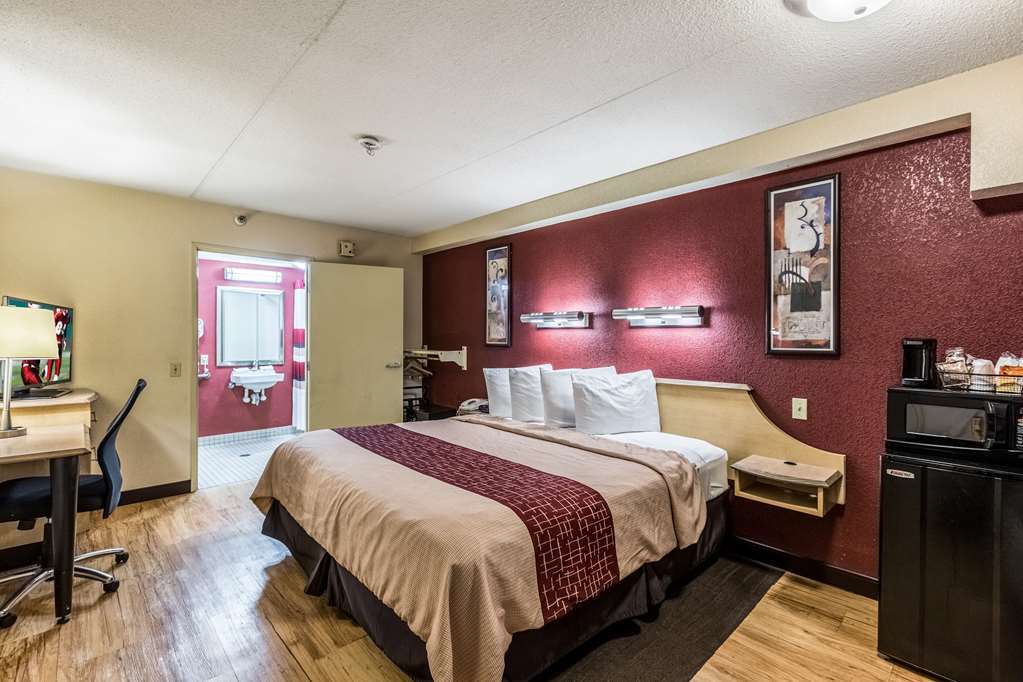 Red Roof Inn Detroit - Plymouth/Canton Room photo