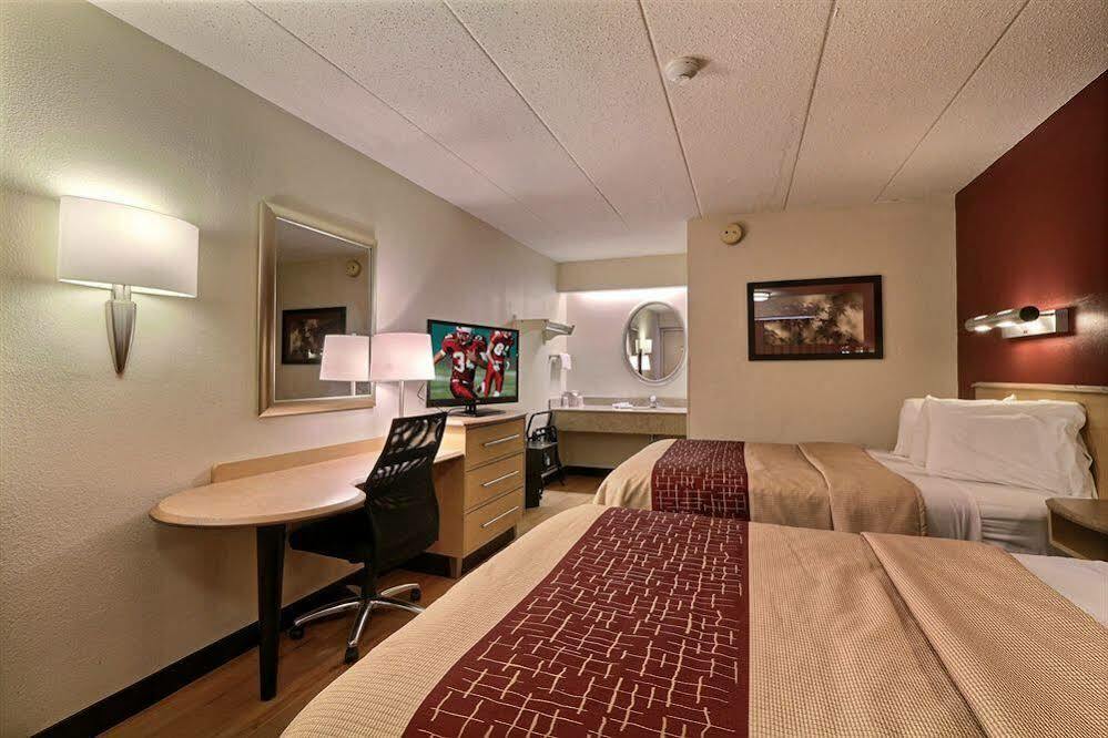 Red Roof Inn Detroit - Plymouth/Canton Exterior photo